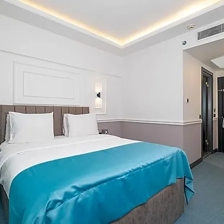 Hotel Askadar 3*